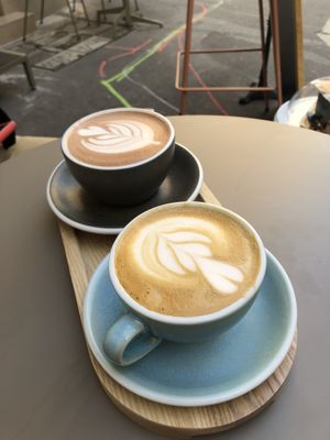 Chocolat chaud et Cappuccino  at Graines du Jour in Paris