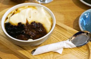 Fleur de Tofu (dessert) at Graines du Jour in Paris