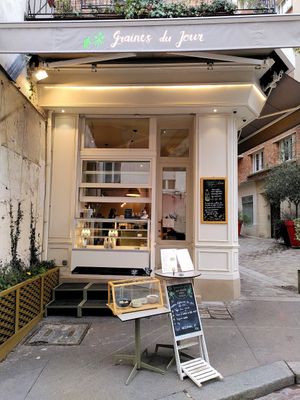 Entrance at Graines du Jour in Paris