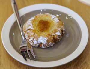 Almond-based cookie (vegan) at Graines du Jour in Paris