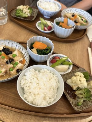 Set meal for the day  at Graines du Jour in Paris