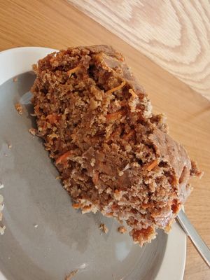 Carrot cake at Graines du Jour in Paris