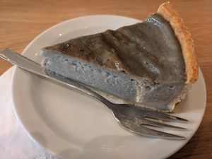 Flan au sésame noir (tofu soyeux ?) at Graines du Jour in Paris