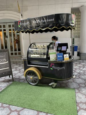 The flogurt cart at Flogurt in Bangkok