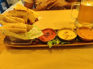 Trio de hummus at Organic Jungle in Gran Canaria