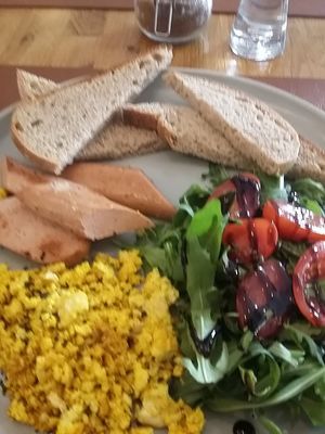 Organic jungle sunrise - beyond meh at Organic Jungle in Gran Canaria