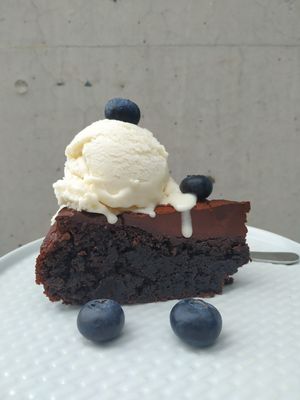 Beetroot brownie cake with oat vanilla ice cream at Orðakaffi in Akureyri