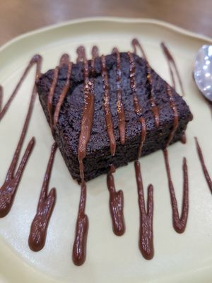 Legendary brownie #Veganuary at Carrots The Vegan Kitchen in Bangkok