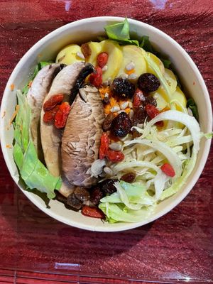 "Salade gourmande" at La Dame au Cerf in Nice