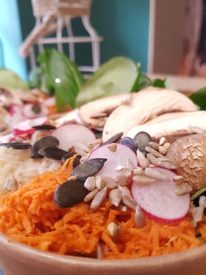 Big and small season salad at La Dame au Cerf in Nice