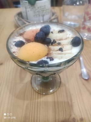 Yahourt aux fruits vegan at La Dame au Cerf in Nice