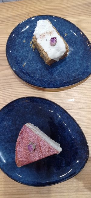 Creemeez aux poires, un délice et si beau at La Dame au Cerf in Nice