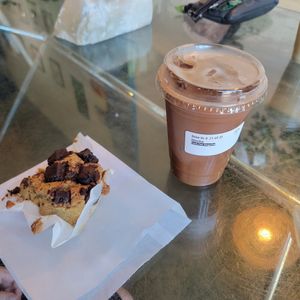 Chocolate Chip Muffin and Mocha Latte with Oatmilk at Lucky Tree in Raleigh