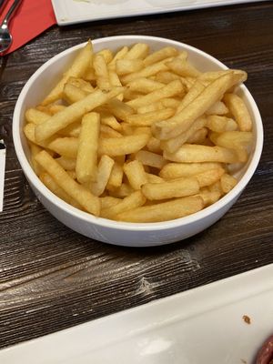 Frites cuites dans l’huile végétale   at The Huggy's Bar - Namur in Namur