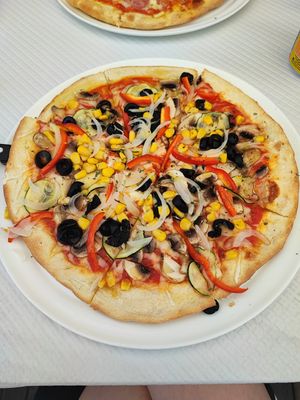Great vegan pizza! Definitely recommend! at Gastronomia Italiana in Cascais