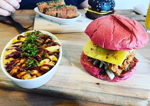 El Diablo burger and Hells Mac n Cheese at Seitan's Corner in Bristol