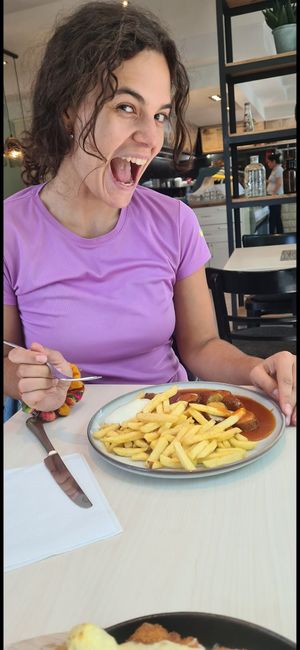 happy at Schnellrestaurant Schmachtendorfer Kochpott in Oberhausen