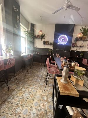 Inside  at Sammy's Berliner Donuts in Berlin