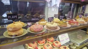 Choices! at Sammy's Berliner Donuts in Berlin