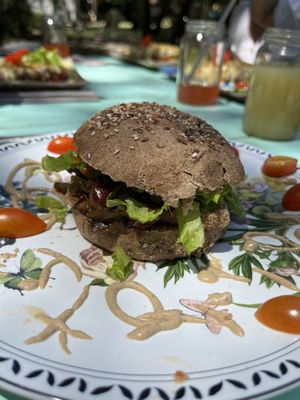 Hamburguesa   at Inhala Bar Natural in Funes