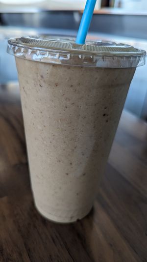 MUD/WTR smoothie at Bronze Cafe - Summerlin in Las Vegas