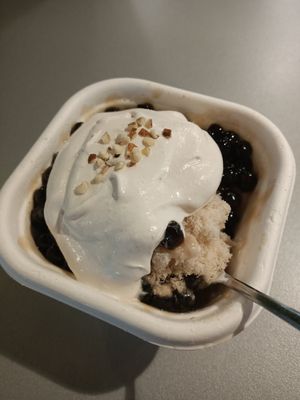 Nutty bingsoo at NUTTEA - La Trobe St in Melbourne