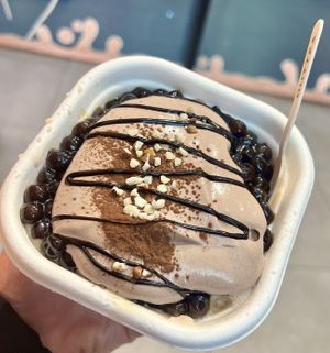 Deeeelicious Chocolate bingsu 😋   at NUTTEA - La Trobe St in Melbourne