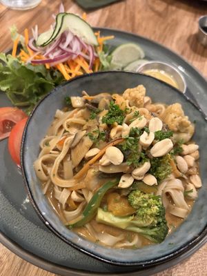 PAD THAI  at El Chante Verde in La Fortuna