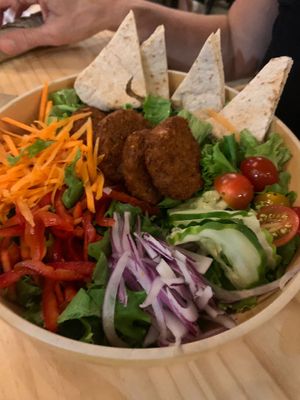 Falafel bowl at El Chante Verde in La Fortuna
