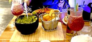Tableside guacamole and saladd  at El Chante Verde in La Fortuna