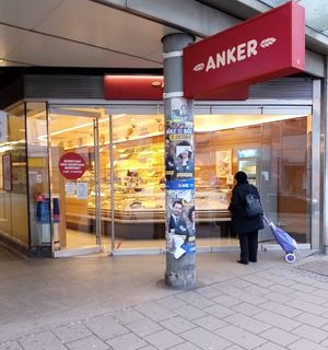 From the street at Anker - Hütteldorfer  in Vienna