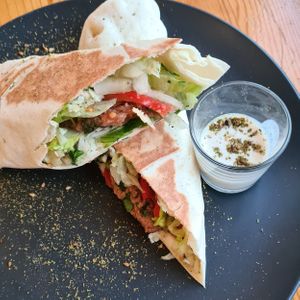 Кебаб в пите at Falafel&Hummus in Moscow