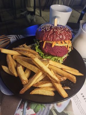 Burger with qunoa and beetroot patty at The Brewery in Larnaca