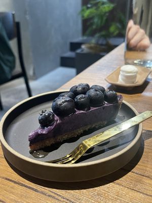 Blueberry tart   at Sonu Sonu in Fukuoka
