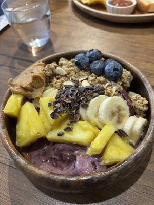 Açai bowl  at Sonu Sonu in Fukuoka