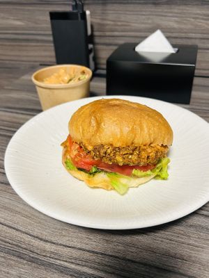 Hamburger   at Sonu Sonu in Fukuoka