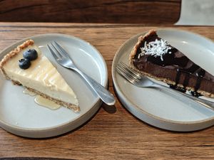 Cakes at Sonu Sonu in Fukuoka