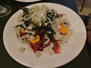 Zeewier salade / wortel / kool / biet / yoghurt / nori at Superkelly in Ghent