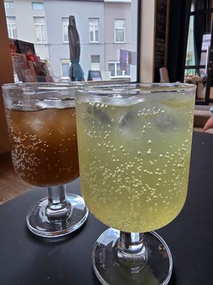 Drinks - homemade lemonade and homemade cola at Superkelly in Ghent