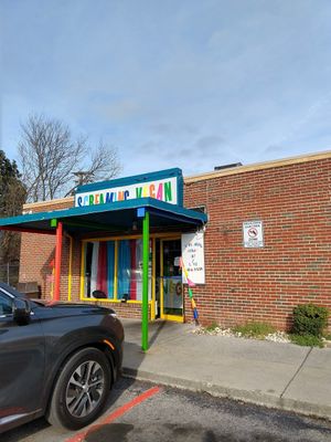 Front from parking lot at Screaming Vegan in Roanoke