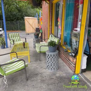Outdoor Seating at Screaming Vegan in Roanoke
