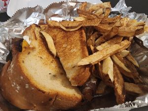 Patty melt and fries at Screaming Vegan in Roanoke