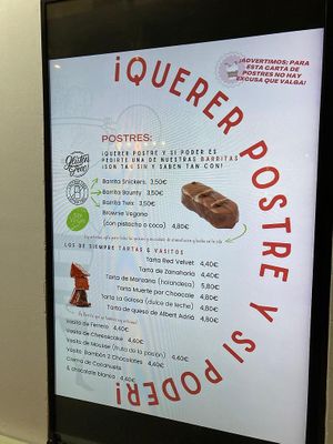 Menú de los postres (las tartas no son veganas)  at Mr Kale in Gran Canaria