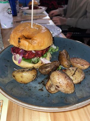 hamburguesa vegana  at Mr Kale 2.0 - Calle Ruiz de Alda in Gran Canaria