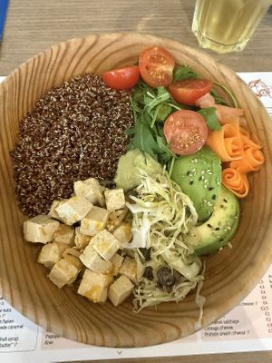 Lovely vegan lunch  (Wabi Sabi Bowl) there were several options to choose from including a vegan egg (tofu) dish.  Vegan options clearly marked on the menu.  Highly recommend    at Prima Caju in Funchal