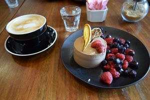Café con leche de almendras y mousse de chocotofu. at Chimi Deli Cocina Natural in San Carlos De Bariloche