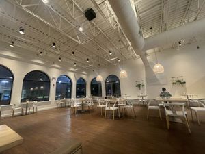 Spacious, gorgeous dining area.  at Plant City X in Middletown