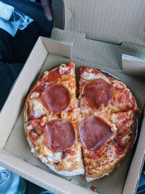 Kids pizza at Fatty Vegan in Ventura