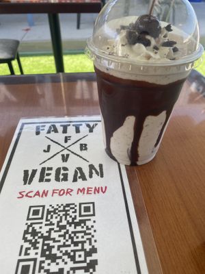 Oreo shake at Fatty Vegan in Ventura