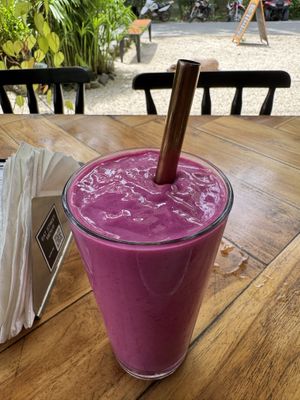 King Pink Smoothie  at Eat Street in Santa Teresa
